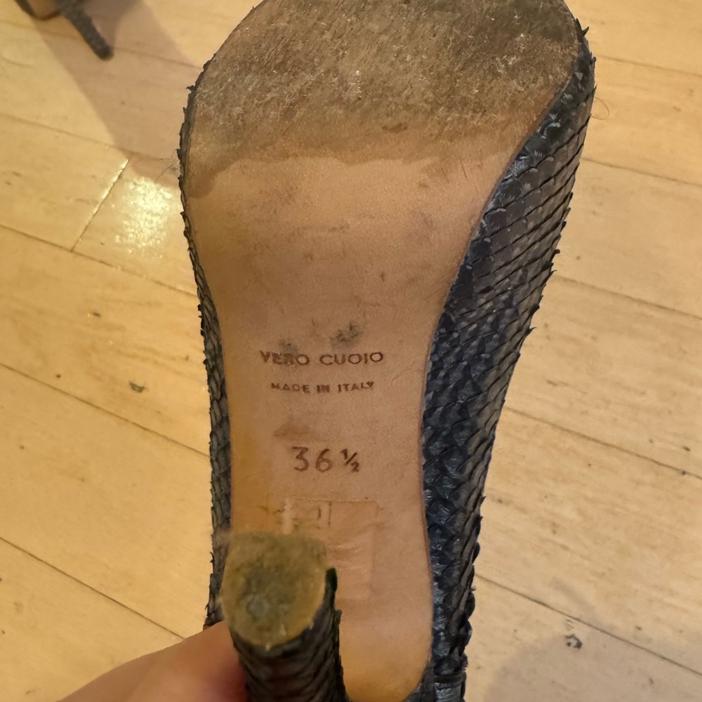 H Williams Rueda Metallic Lizard Zip Booties - Picture 8 of 9